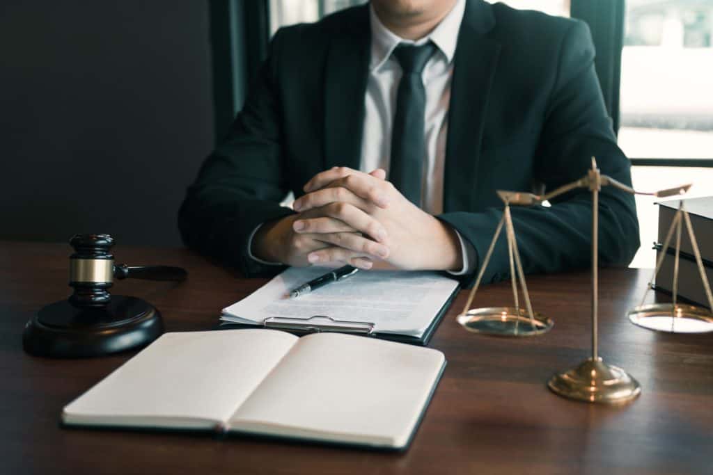 Find a personal injury lawyer